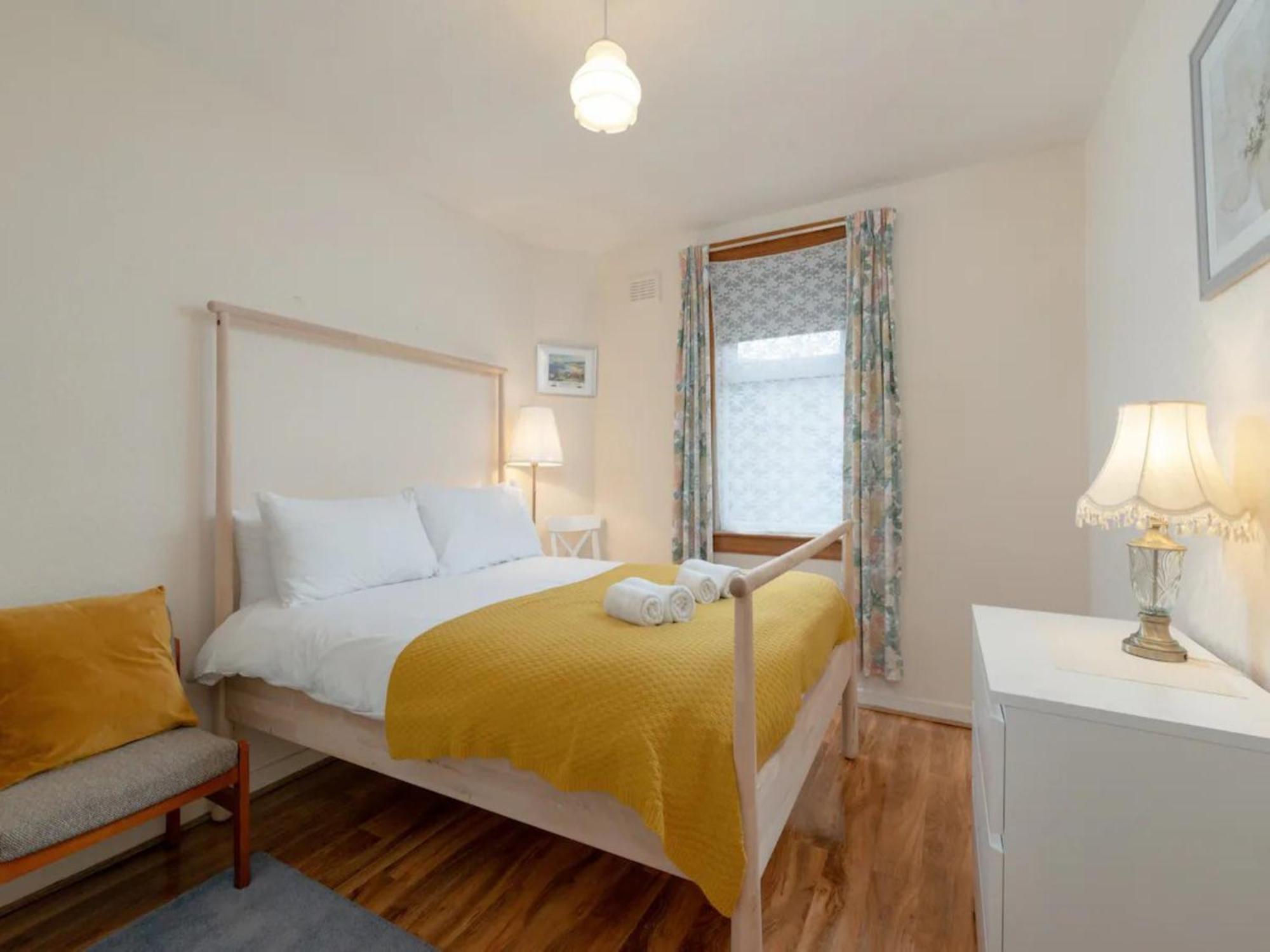 Pass The Keys Spacious Murrayfield Flat Villa Edimburgo Esterno foto